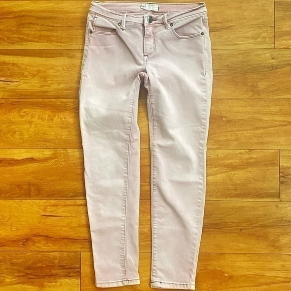 Free People Mid Rise Jeans sz W 27